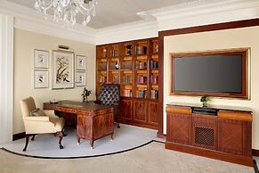 Island Shangri-La, Hong Kong