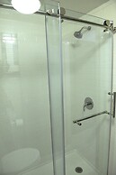 Keene Elm City Hotel, Ascend Hotel Collection