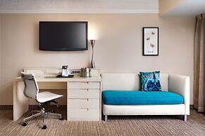 Atrium Hotel at Orange County Airport