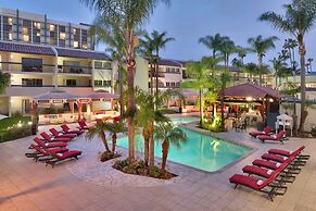 Atrium Hotel at Orange County Airport