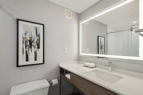 Crowne Plaza Lansing by IHG
