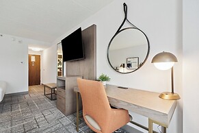 Crowne Plaza Lansing by IHG