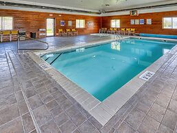 Yellowstone River Inn & Suites