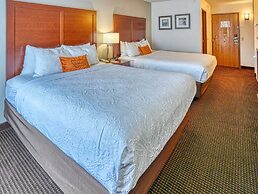 Yellowstone River Inn & Suites
