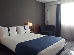 Holiday Inn Express Preston - South, an IHG Hotel