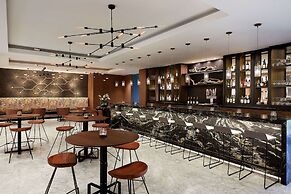 Hyatt Regency Newport Beach West