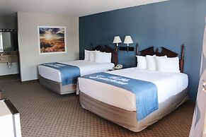 Days Inn by Wyndham Show Low