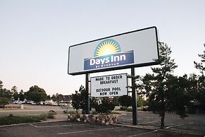 Days Inn by Wyndham Show Low