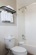 Days Inn by Wyndham Show Low