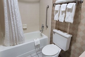 Quality Inn & Suites Columbia I-70