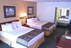 Carmel Inn & Suites
