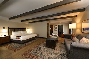 Estancia del Norte San Antonio, Tapestry Collection by Hilton