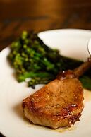 Estancia del Norte San Antonio, Tapestry Collection by Hilton