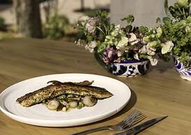 Estancia del Norte San Antonio, Tapestry Collection by Hilton