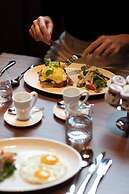 InterContinental Rome Ambasciatori Palace by IHG