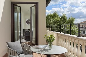 InterContinental Rome Ambasciatori Palace by IHG