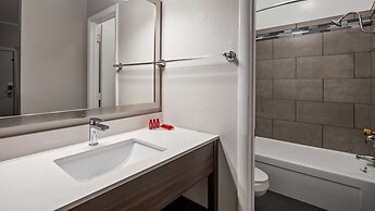 SureStay Hotel by Best Western Findlay