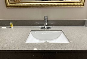 Days Inn by Wyndham Huntington