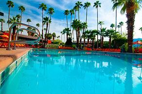 Caliente Tropics Hotel