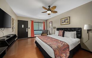 Caliente Tropics Hotel