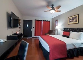 Caliente Tropics Hotel