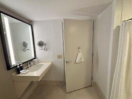 Four Points By Sheraton Norwood
