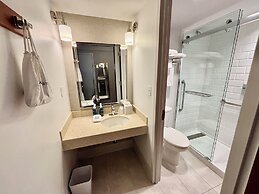 Four Points By Sheraton Norwood