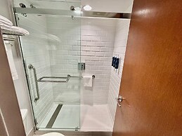Four Points By Sheraton Norwood