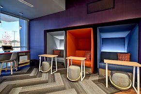 Tru by Hilton Concord