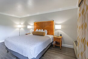 Aloha Inn