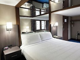 Sidney James Mountain Lodge