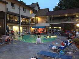 Sidney James Mountain Lodge