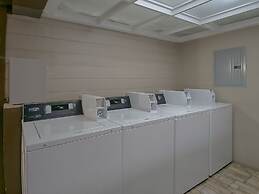 Sidney James Mountain Lodge