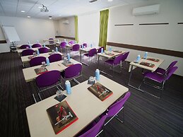ibis Chartres Ouest Luce