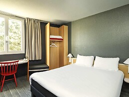 ibis Chartres Ouest Luce