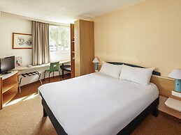 ibis Chartres Ouest Luce