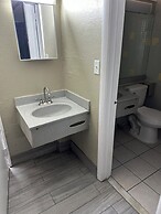 Bravo Inn Greensboro