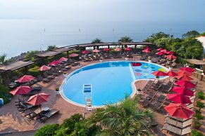 AoAwo Naruto Resort