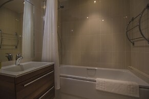 The Three Swans Hotel, Market Harborough, Leicestershire