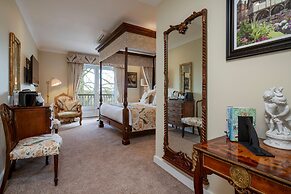 The Three Swans Hotel, Market Harborough, Leicestershire