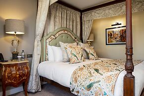 The Three Swans Hotel, Market Harborough, Leicestershire