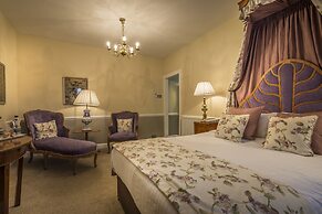 The Three Swans Hotel, Market Harborough, Leicestershire