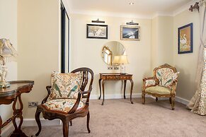 The Three Swans Hotel, Market Harborough, Leicestershire