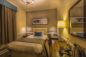 The Three Swans Hotel, Market Harborough, Leicestershire