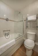 The Three Swans Hotel, Market Harborough, Leicestershire