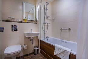 The Three Swans Hotel, Market Harborough, Leicestershire