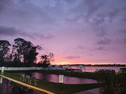Palazzo Lakeside Hotel