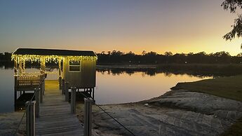 Palazzo Lakeside Hotel