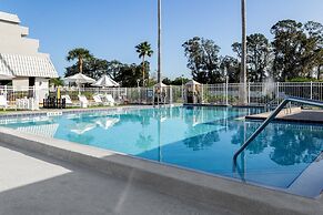 Palazzo Lakeside Hotel