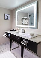 Palazzo Lakeside Hotel